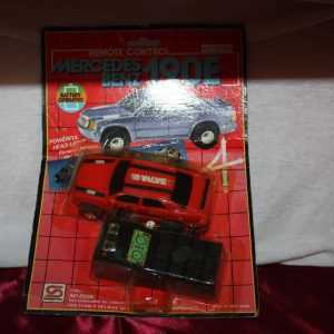 Mercedes-Benz 190E rouge Remote control Supertoys ( année 70 )