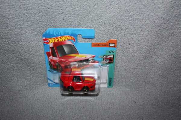 Hot Wheels : mega red turner