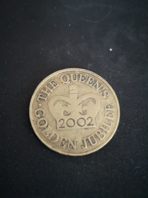 1Médaille - jetons : the Queens golden jubilée 2002