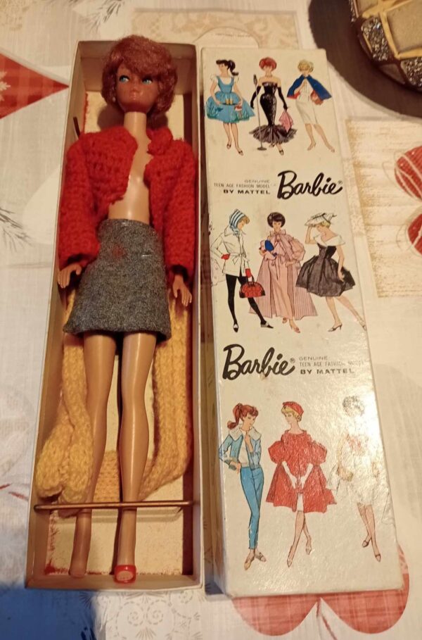 ancienne poupée barbie Mattel 1962 Genuine Teen age fashion model