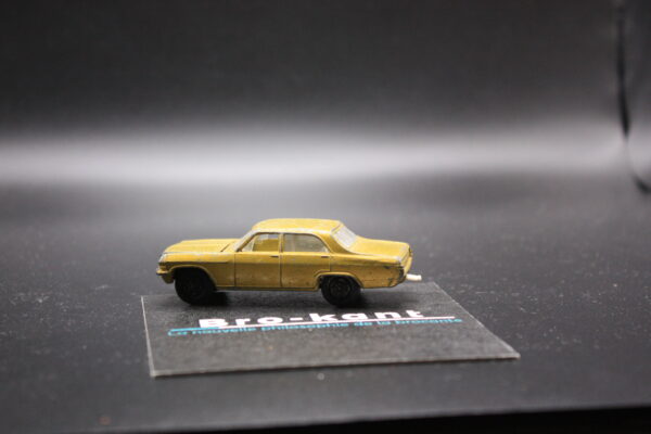 Bro-kant - MATCHBOX No.36 OPEL DIPLOMAT 1970 Lesney